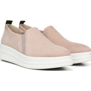 Naturalizer Yola Slip On Sneaker
